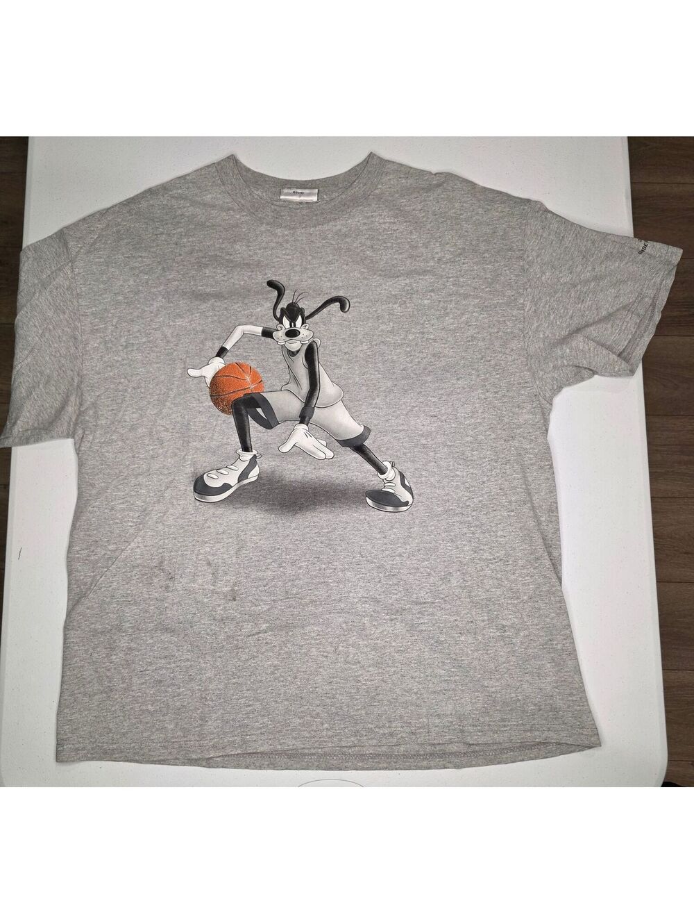 2000s Disney Goofy Basketball Crossover Tee
